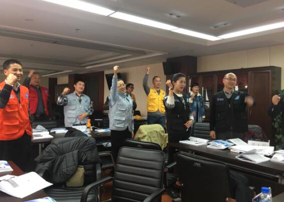 航空安全精益管理人員與易老師互動(dòng) 航空安全精益管理人員與易老師互動(dòng)