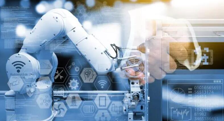 如何利用新技術進行數字化轉型以適應不斷進步的步伐？